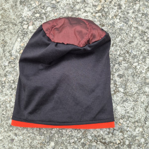 Czapka smerfetka spokojna