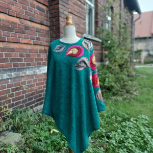 poncho z dzianiny wełnianej turkus