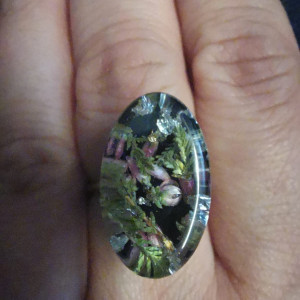 Pierścień z wrzosem, wrzosy, wrzosami, kwiatami, pierścionek z żywicy