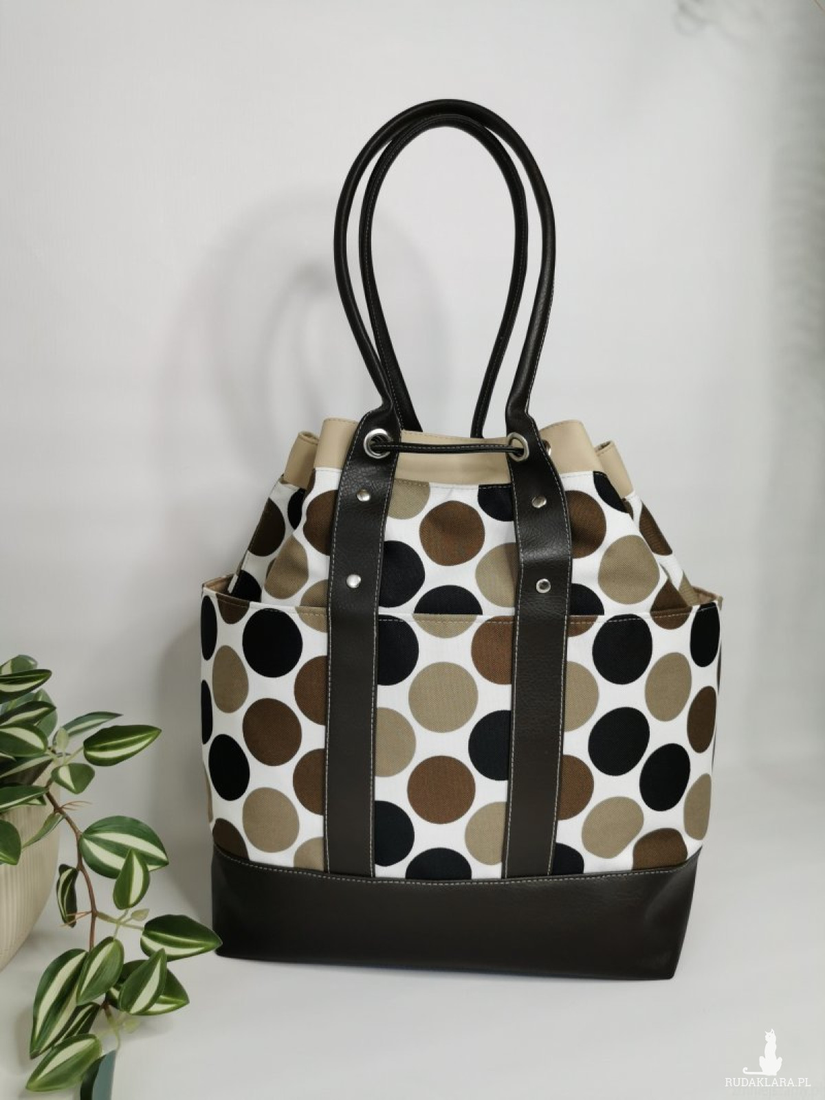 Duża torba damska bucket bag w grochy 3