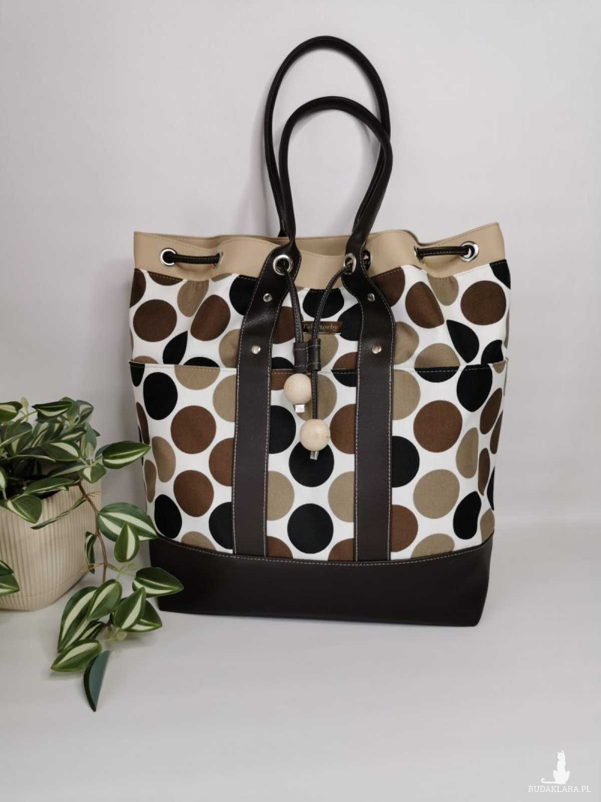 Duża torba damska bucket bag w grochy 3