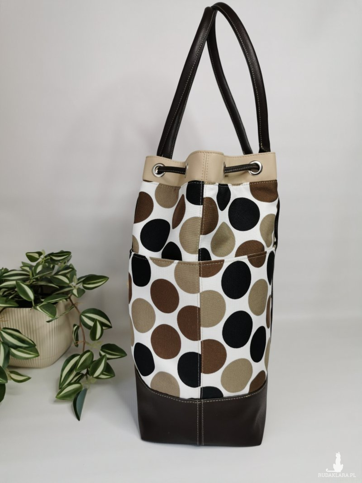 Duża torba damska bucket bag w grochy 3