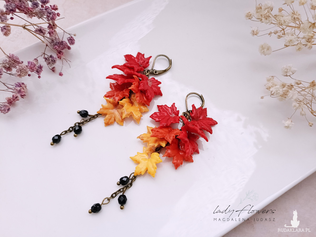 Kolczyki z klonowymi listkami