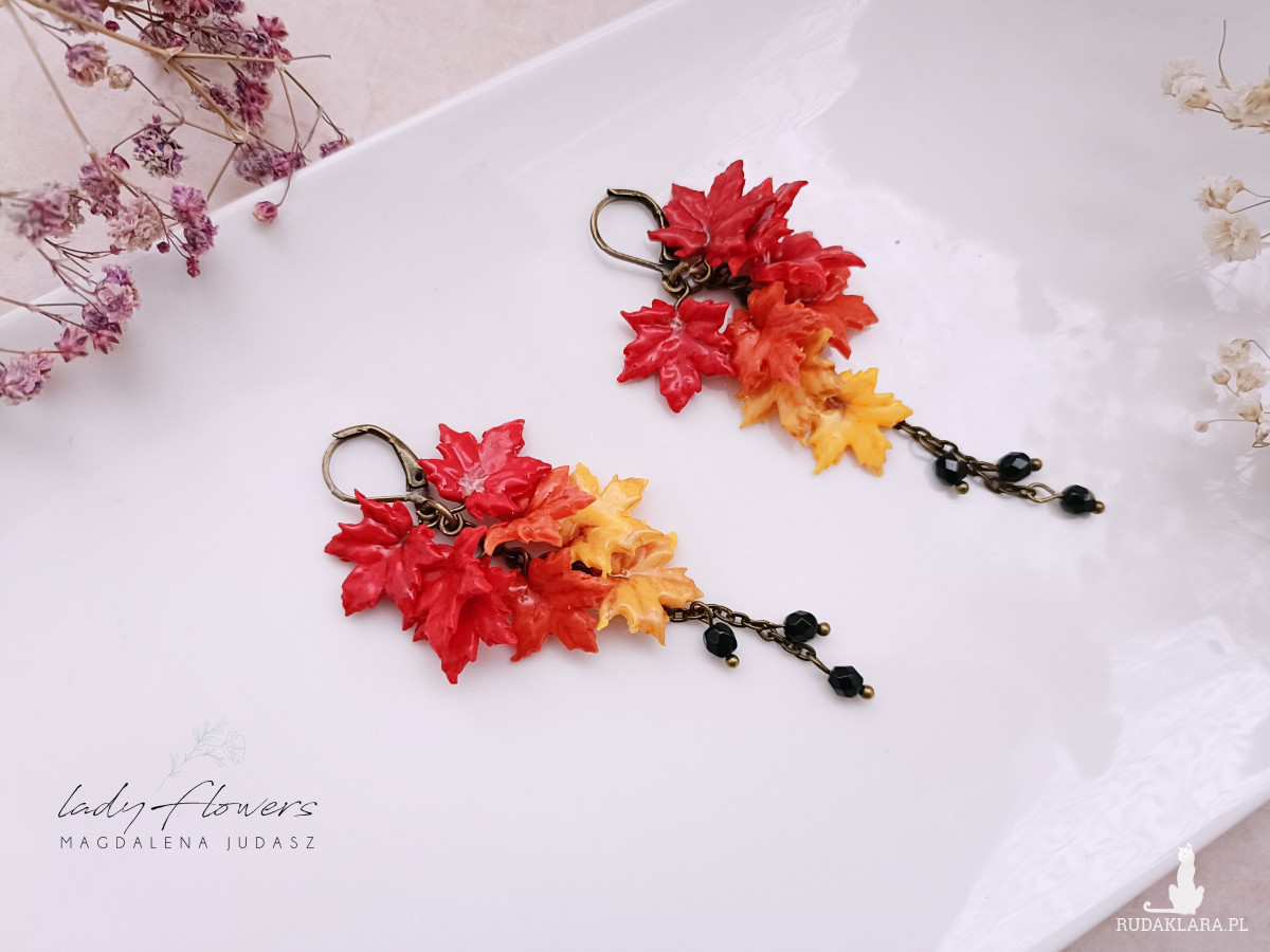 Kolczyki z klonowymi listkami