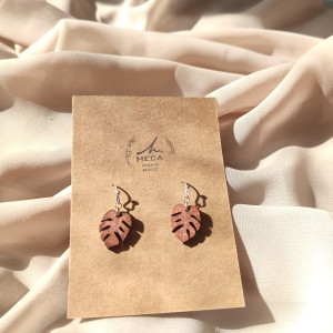 Kolczyki liść liście małe monstery monstera kolor mahoń HANDMADE