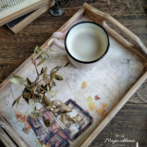 Drewniana taca vintage Walizka