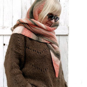 Kolorowa, trójkątna chusta, na jesienne chłody