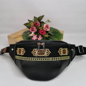 Nerka saszetka biodrowa mini torebka na pas w rozmiarze L - z haftem