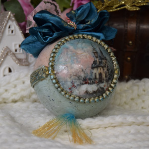 Bombka, bombki  na choinkę, dekoracja świąteczna