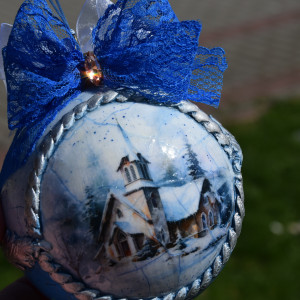 Bombka, bombki  na choinkę, dekoracja świąteczna