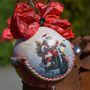 Bombka, bombki  na choinkę, dekoracja świąteczna