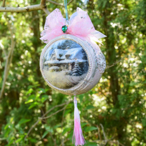 Bombka, bombki  na choinkę, dekoracja świąteczna