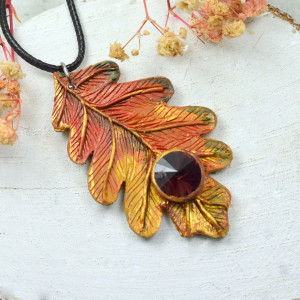 Wisiorek liść dębu