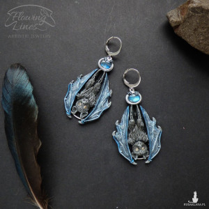 Kolczyki z nietoperzem i labradorytem