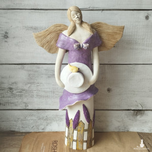 Anioł lawendowy z kapeuszem