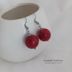 Kolczyki z czerwonego korala i stali szlachetnej