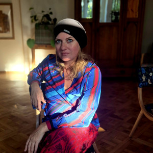 Czarna codzienna czapka