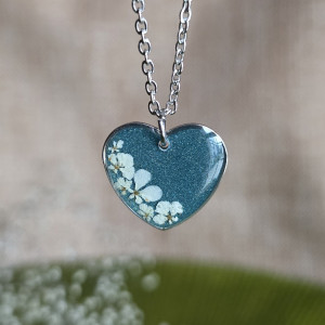 Srebrna zawieszka srebrny wisiorek kwiat naszyjnik żywica z żywicy kwiaty z kwiatami serce serduszko kwiatowy bukiet łąka kwiatowa