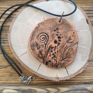 Wisior boho na rzemyku - duży