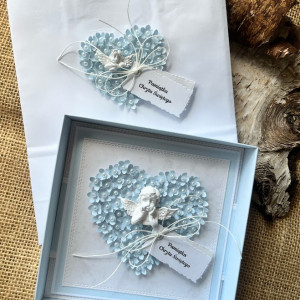 224,kartka na chrzes św. w pudełku z torebką