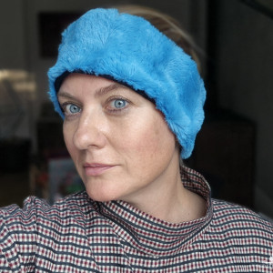 opaska futrzana niebieska