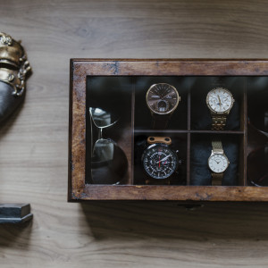 Drewniane pudełko na zegarki 8 komorowe