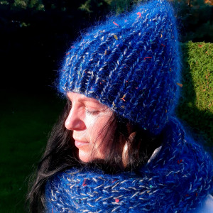 Komplet. Czapka plus komin.