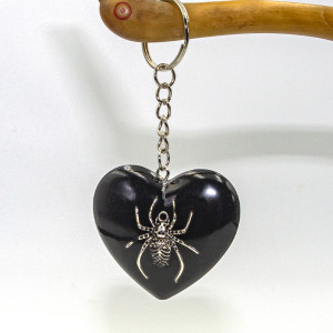 Brelok gotycki serce z pająkiem