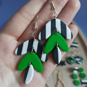 Halloweenowe kolczyki potrójne listki