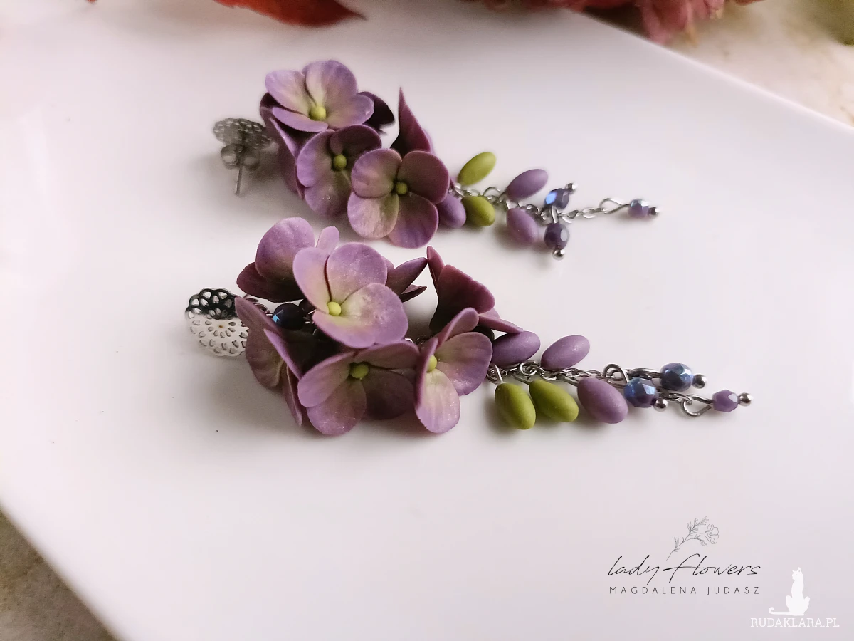 Kolczyki z hortensjami