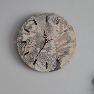 Zegar 30 cm z gipsu pilomerowego.