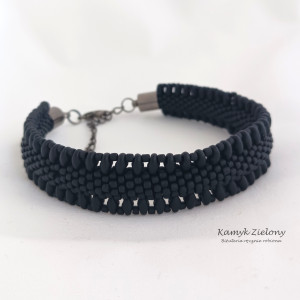 Bransoletka męska z koralików