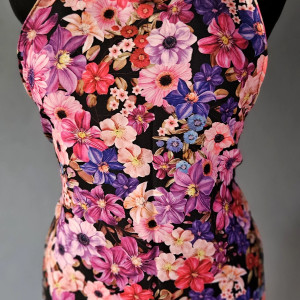 Fartuch, fartuszek klasyczny w dwóch wzorach kwiaty