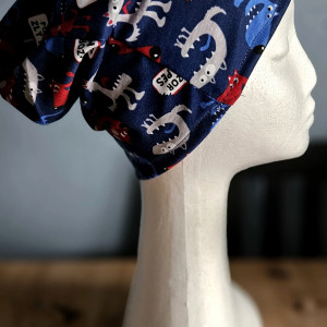 Czapka dla chłopca  w motyw potworków  psów na wiosnę i jesień