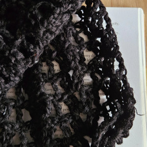 Szalik ręcznie wykonany na szydełku SZ03