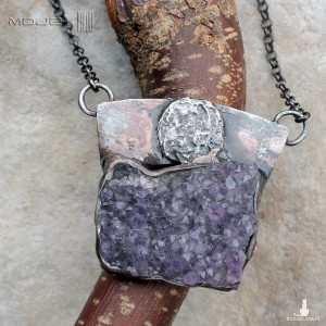 Ametystowa szczotka rustykalnie