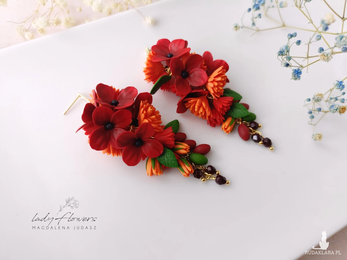 Eleganckie kolczyki w czerwonej kolorystyce