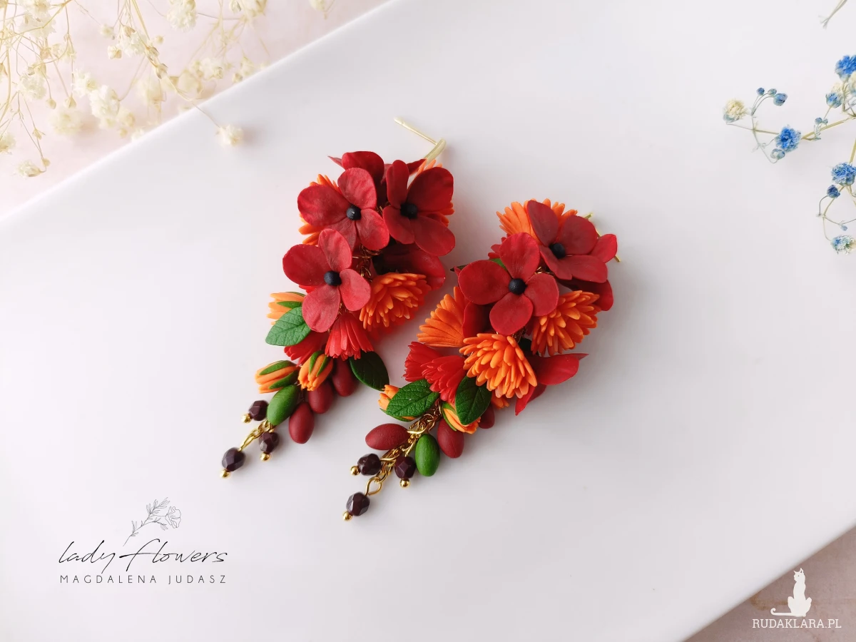 Eleganckie kolczyki w czerwonej kolorystyce