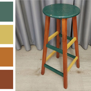 Wyjątkowy, ręcznie wykonany taboret z drewna akacjowego