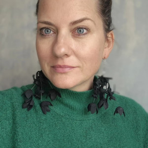 Kolczyki czarne kwiaty