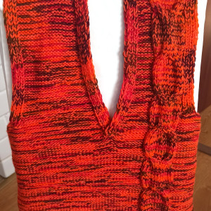 Pulower kamizelka w barwach jesieni