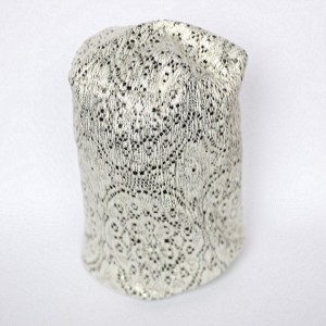 czapka damska koronkowa smagał ją biczem co strasznym jest kiczem wir