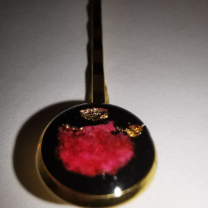 Wsuwka z kwiatem, spinka z kwiatem, gipsówka