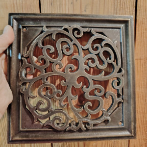 Kratka wentylacyjna lub do kominka z mosiadzu autorski wzor wlasny projekt -bardzo ciemna