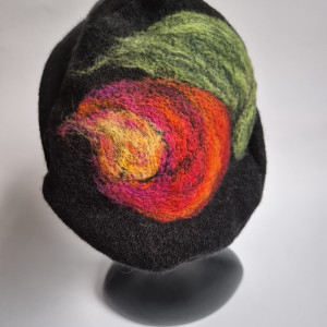 Czapka wełniana czarna wir