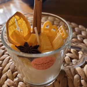 Świeca sojowa handmade o zapachu cynamonu