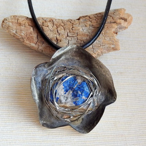 Zawieszka z kamieniem naturalnym- lapis lazuli