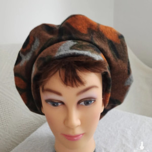 Beret z flauszyku na podszewce
