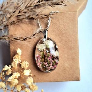 Naszyjnik z żywicy suszone kwiaty srebrny