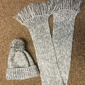 Zimowy komplet dla dziecka czapka i szalik